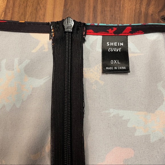 Jla veux !!! Plus All Over Dinosaur Print Belted A-line Dress Size 0X - Picture 6 of 11